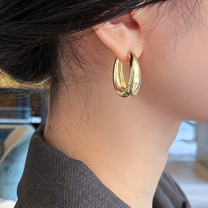 Isla – Vintage Golden Hoop Earrings