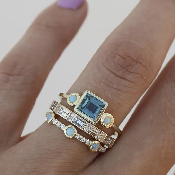 Celestia – Vintage Blue Crystal Ring Set