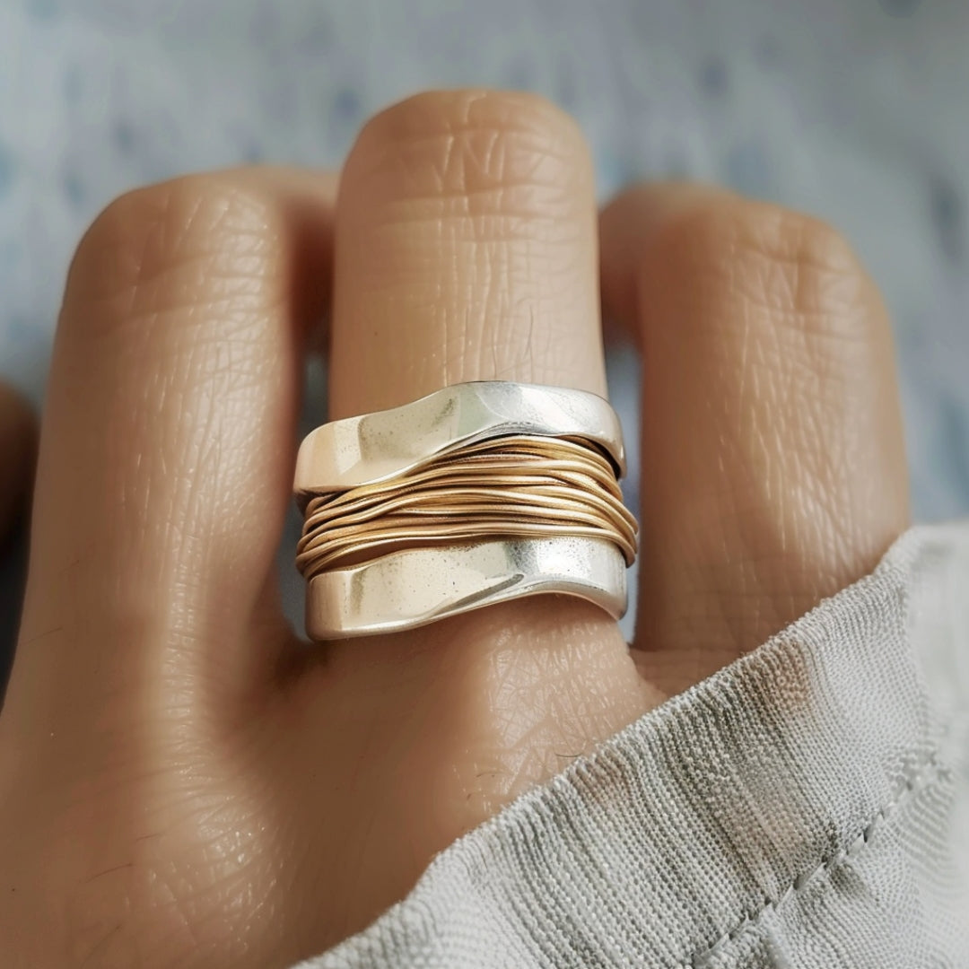 WOMANS JEWELLERY