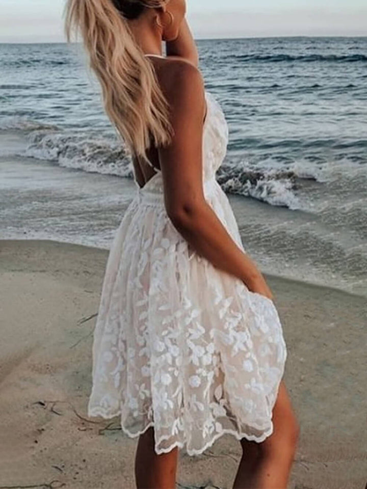 Luna - Lace V-Neck Backless Dress