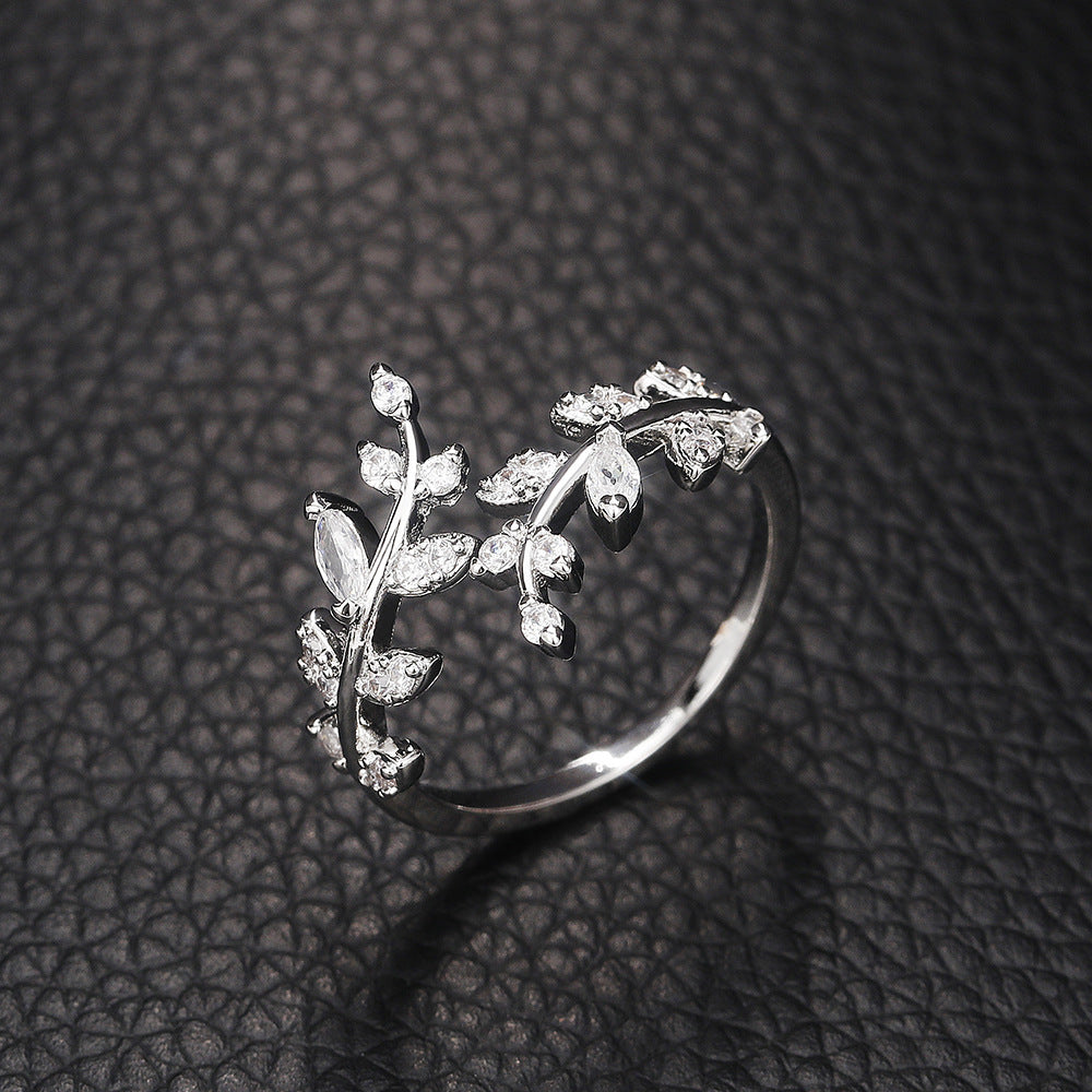 Vera – Vine Style Ring
