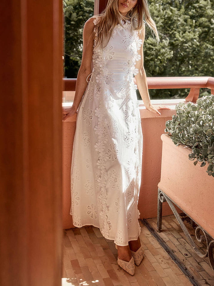 Siena - Delicate Lace Hook And Lace Up Sides Maxi Dress