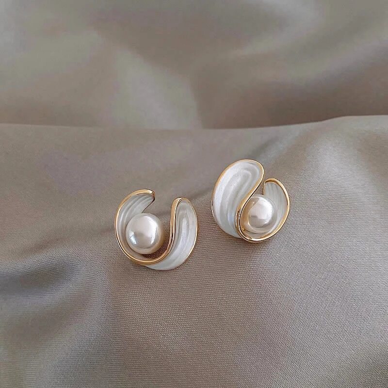 Aurora - Luxury White Opal Earrings with Pearls Gold