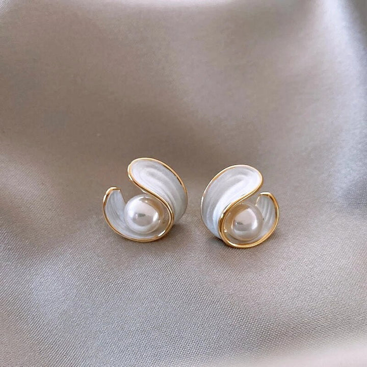Aurora - Luxury White Opal Earrings with Pearls Gold