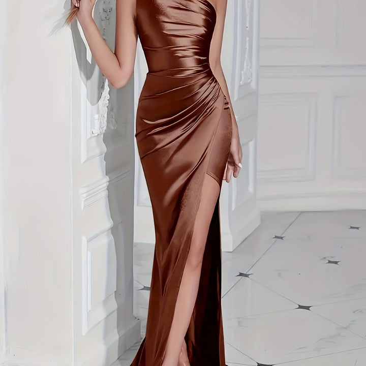 Isolde | Sleek One Shoulder Dress