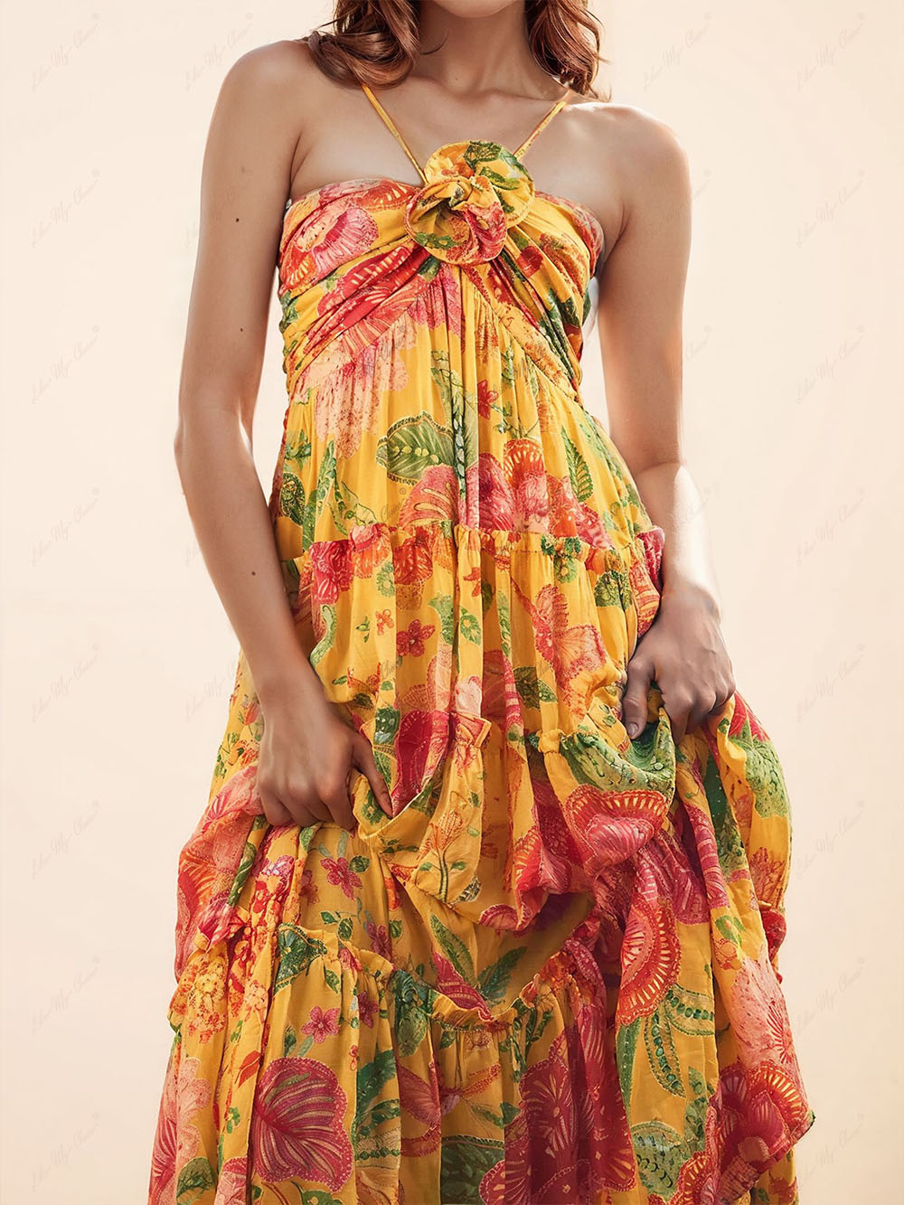 Solene - Hanging Neck Printed Floral Design Backless Straight Maxi Dress