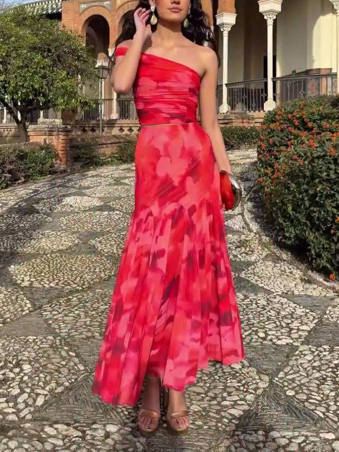 Vivienne - Unique Printed Tube Top And Skirt Two-Piece Set