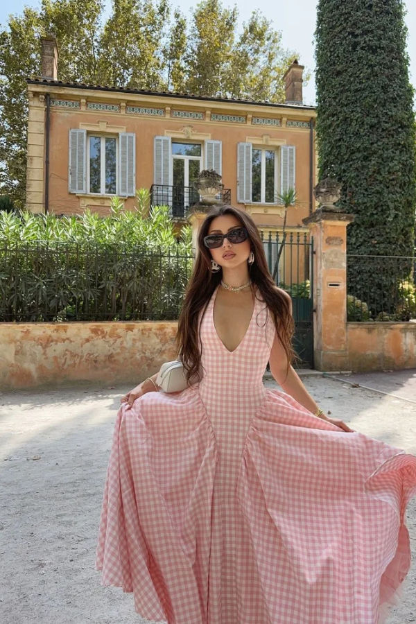 Emilia - Charming Plaid Midi Dress