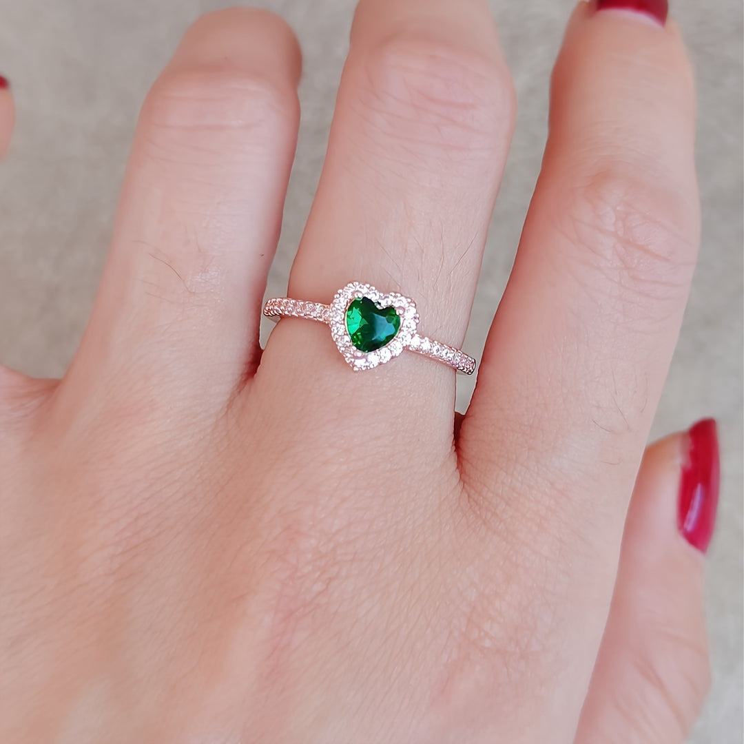 Amara – Chic Pink Heart Ring