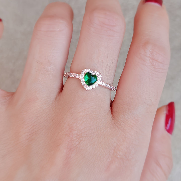 Amara – Chic Pink Heart Ring