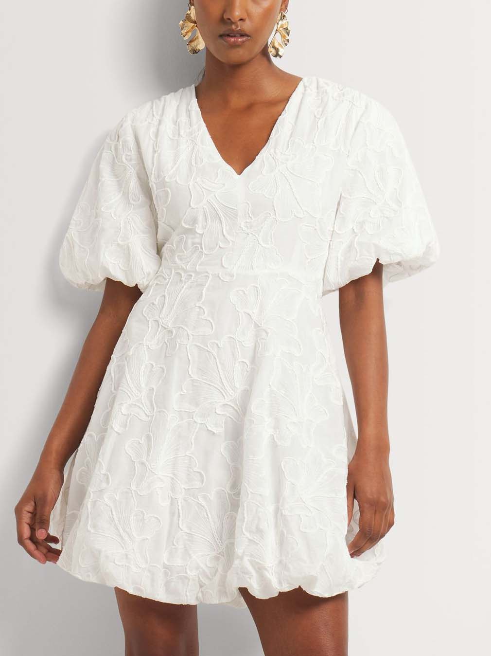 Lola - Elegant V-neck Embroidered Puff Sleeves Mini Dress