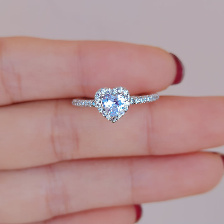 Amara – Chic Pink Heart Ring