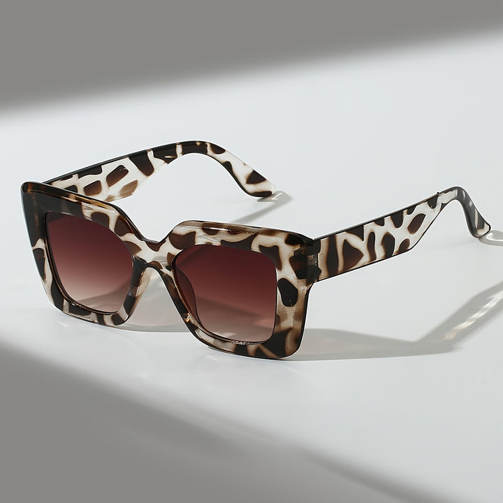 Valeria - Oversized Sunglasses