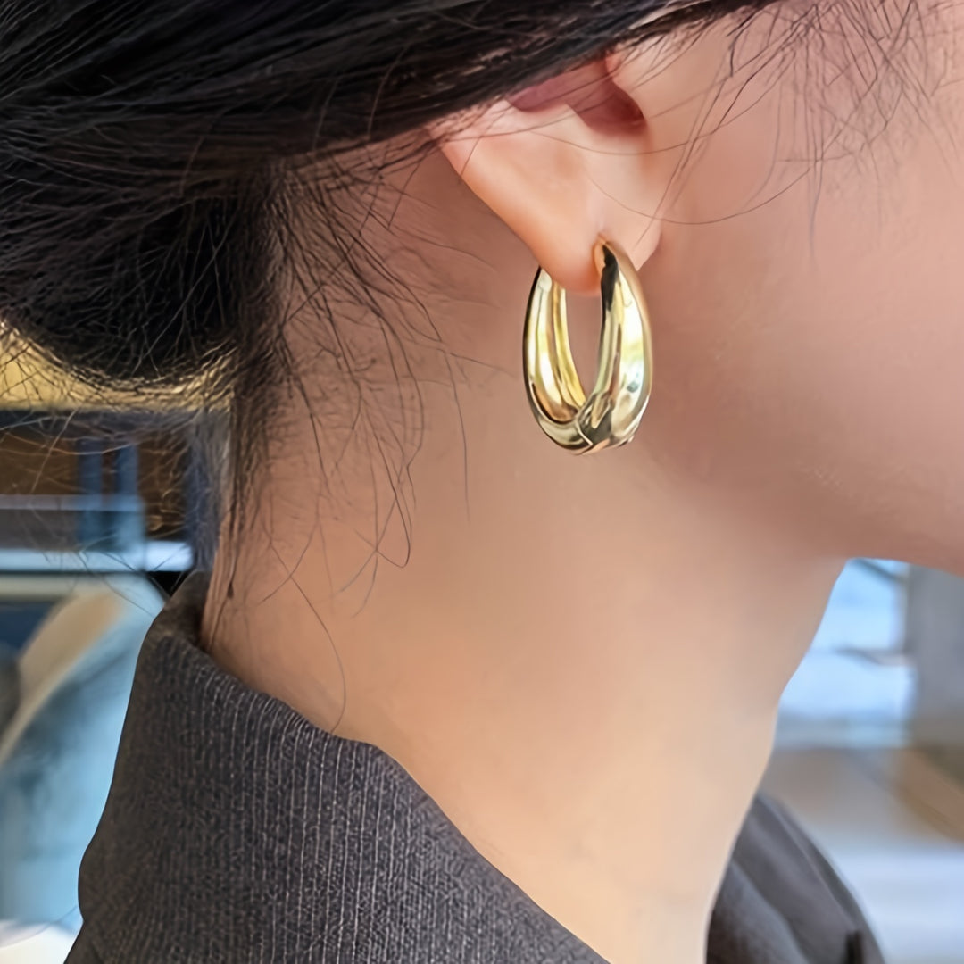 Isla – Vintage Golden Hoop Earrings