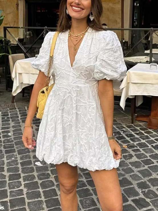 Lola - Elegant V-neck Embroidered Puff Sleeves Mini Dress