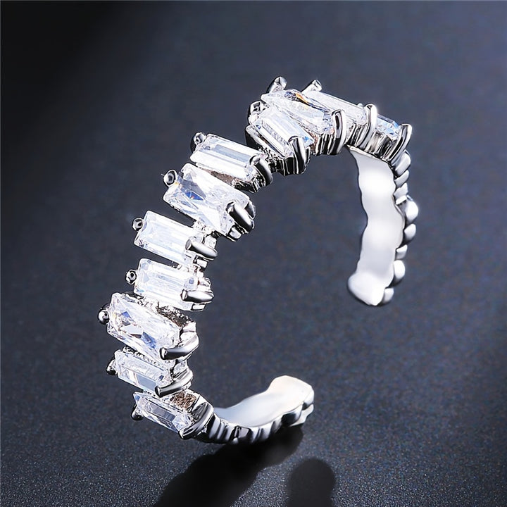 Onyx – Creative Adjustable Zirconia Ring