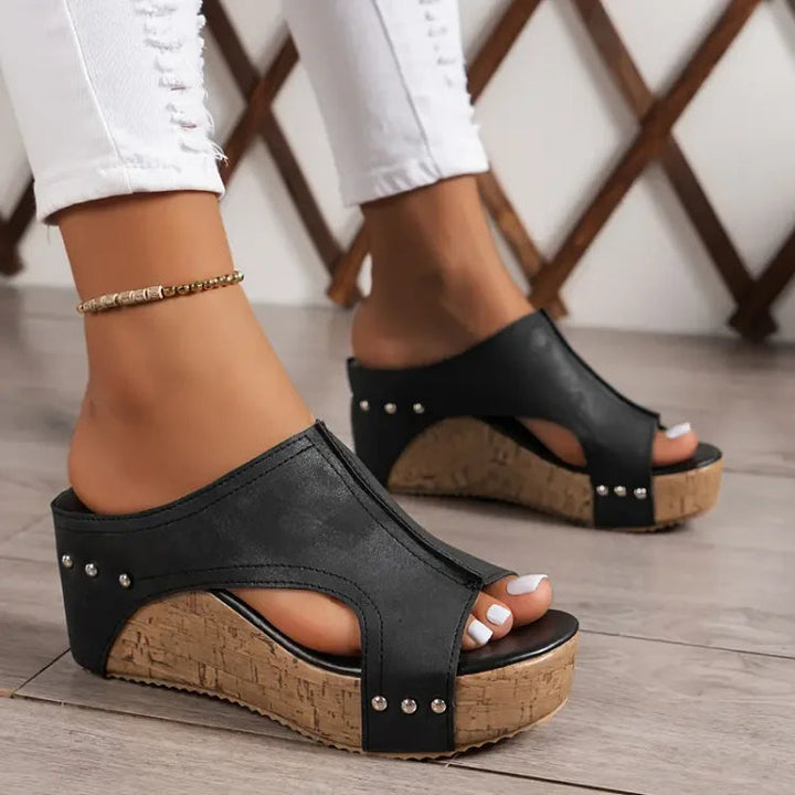 Melissa - Platform Sandals
