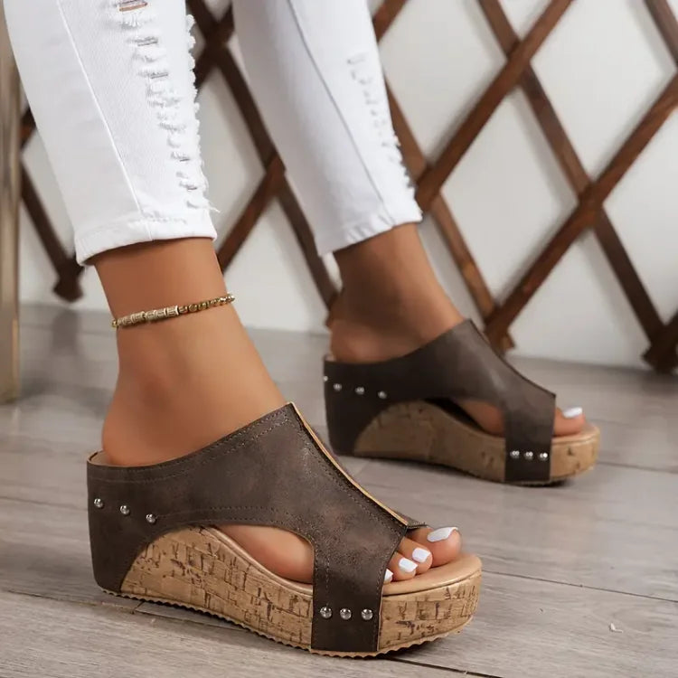 Melissa - Platform Sandals