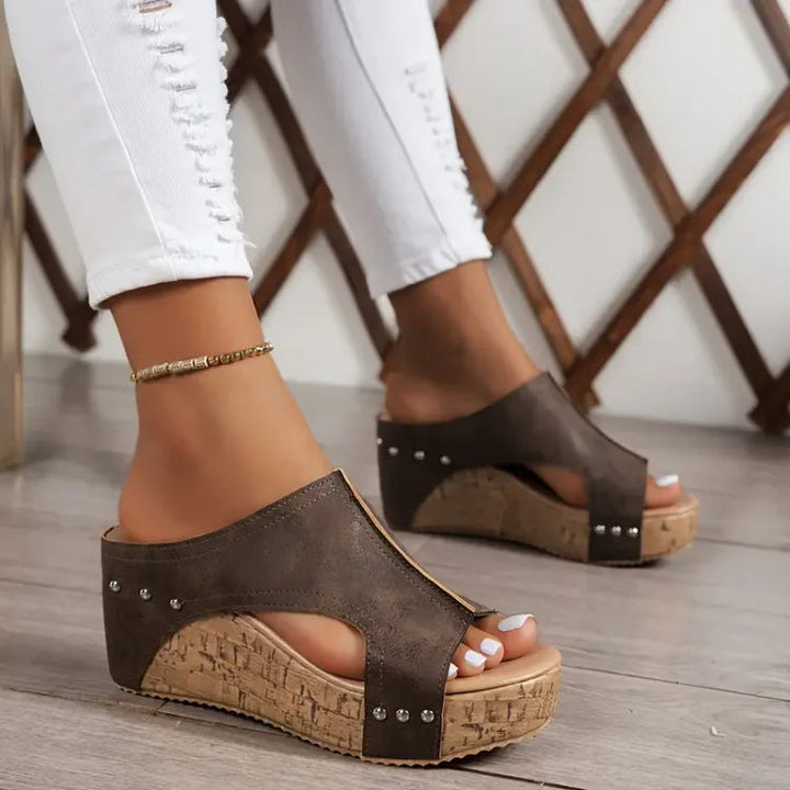 Melissa - Platform Sandals