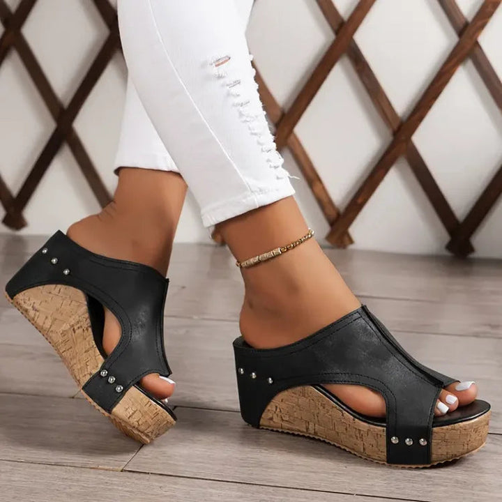 Melissa - Platform Sandals