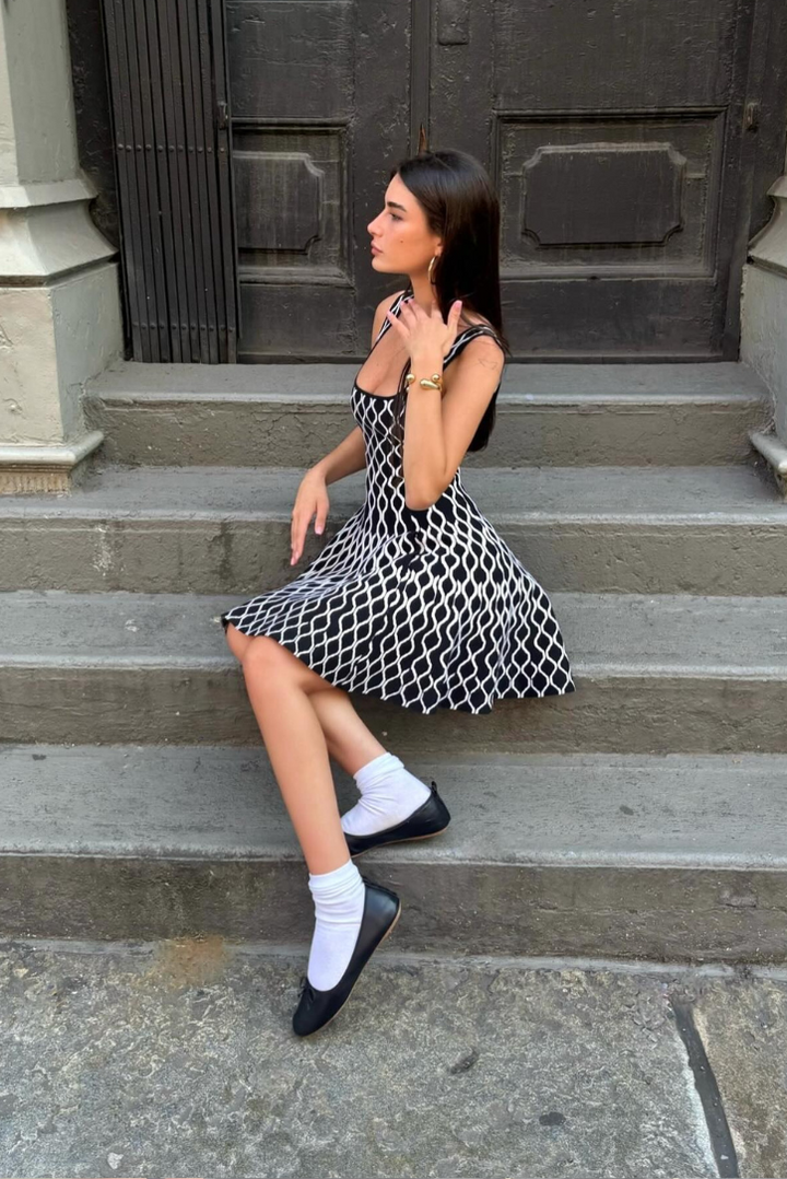 Natalia - Bold Contrast Knit Mini Dress