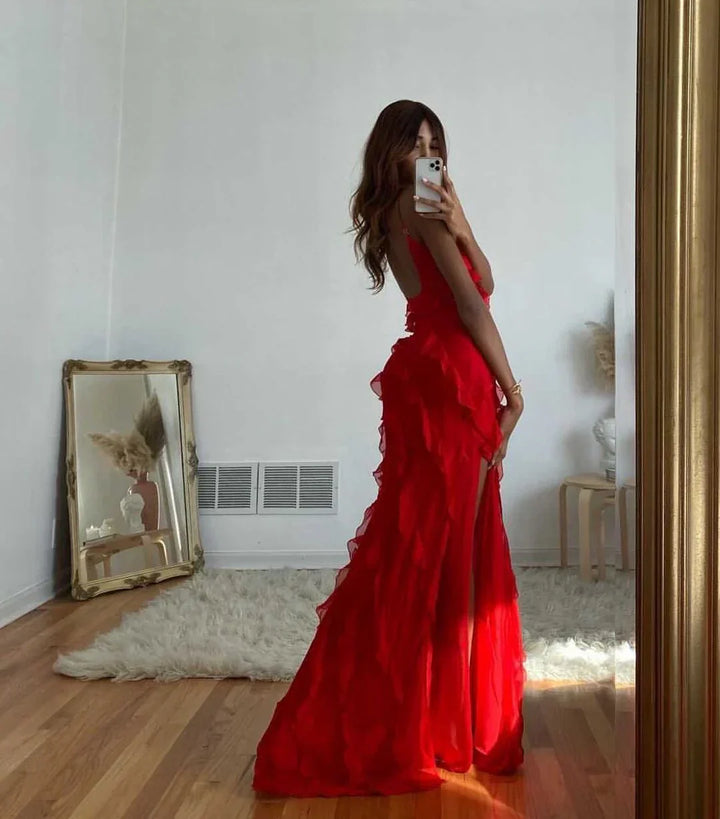 Vivienne - Graceful Backless Maxi Dress