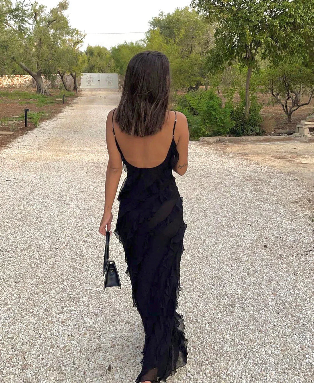 Vivienne - Graceful Backless Maxi Dress