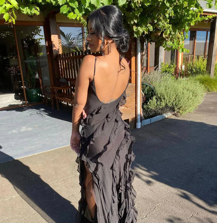 Vivienne - Graceful Backless Maxi Dress