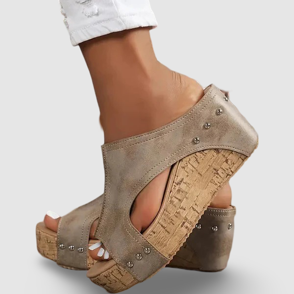 Melissa - Platform Sandals