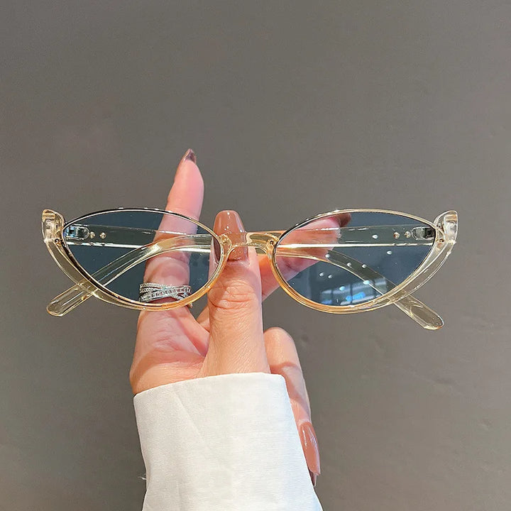 Fiora - Chic Sunglasses
