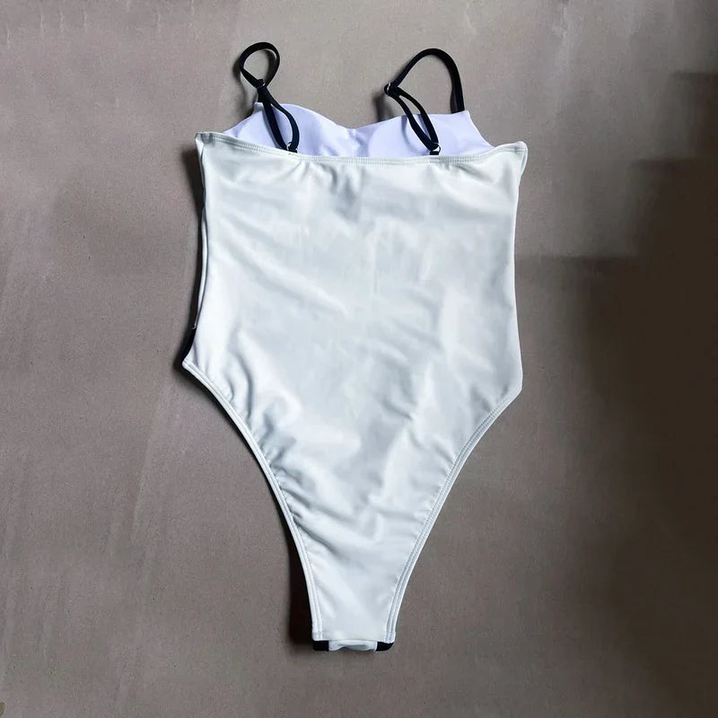 Layla - Contouring Color Block Swimsuit Set