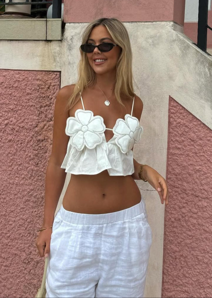 Amarah - Refined Floral Cropped Top