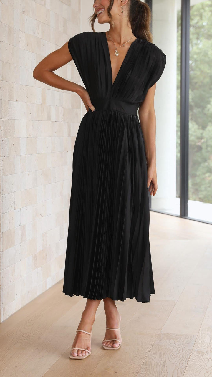 Marianne Elegant Pleated Dress