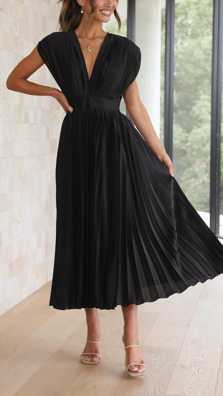 Marianne Elegant Pleated Dress