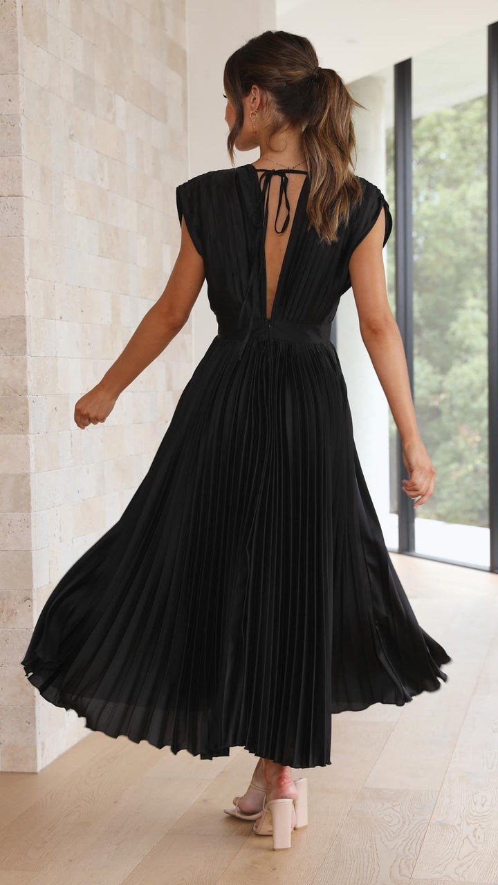 Marianne Elegant Pleated Dress