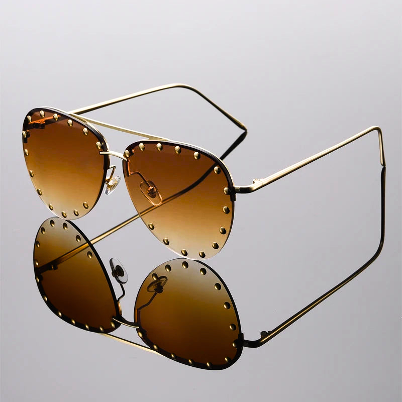 Zoe - Sunset Aviators