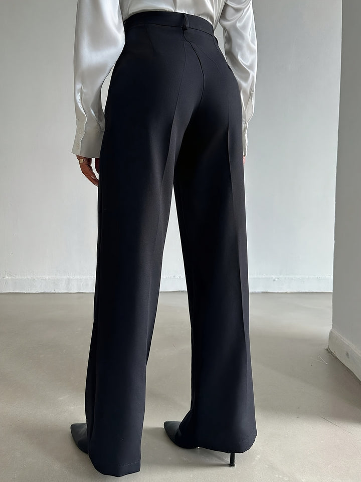 Eva – Elegant Straight-Leg Pants