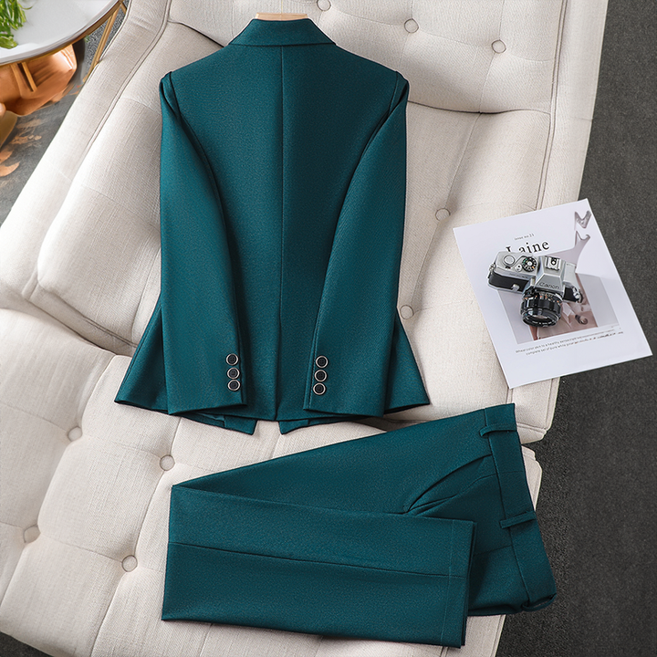 Valerienne - Elegant Blazer Ensemble