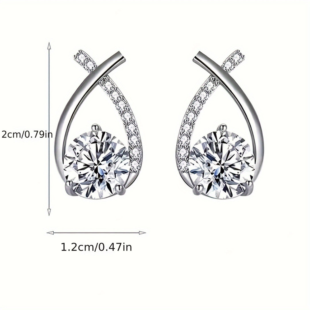A Pair of Luxurious And Stylish Twist Waterdrop Cubic Earrings for Adornment.