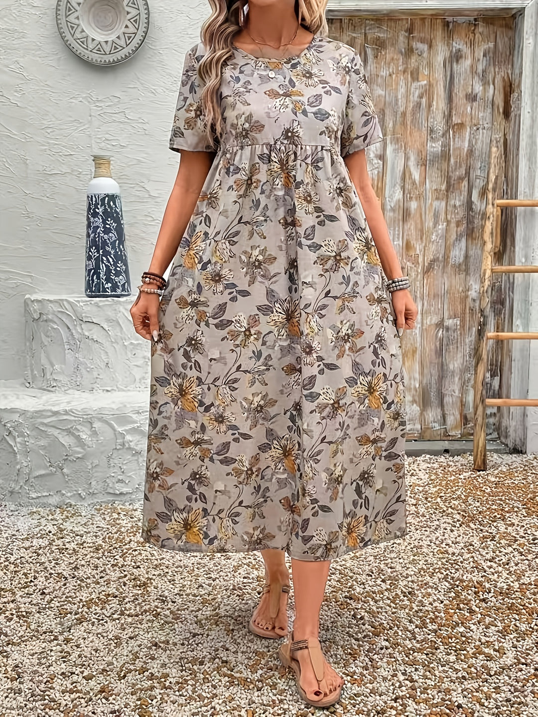 Lena – Floral Print Casual Round Neck Dress