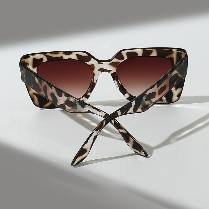 Valeria - Oversized Sunglasses