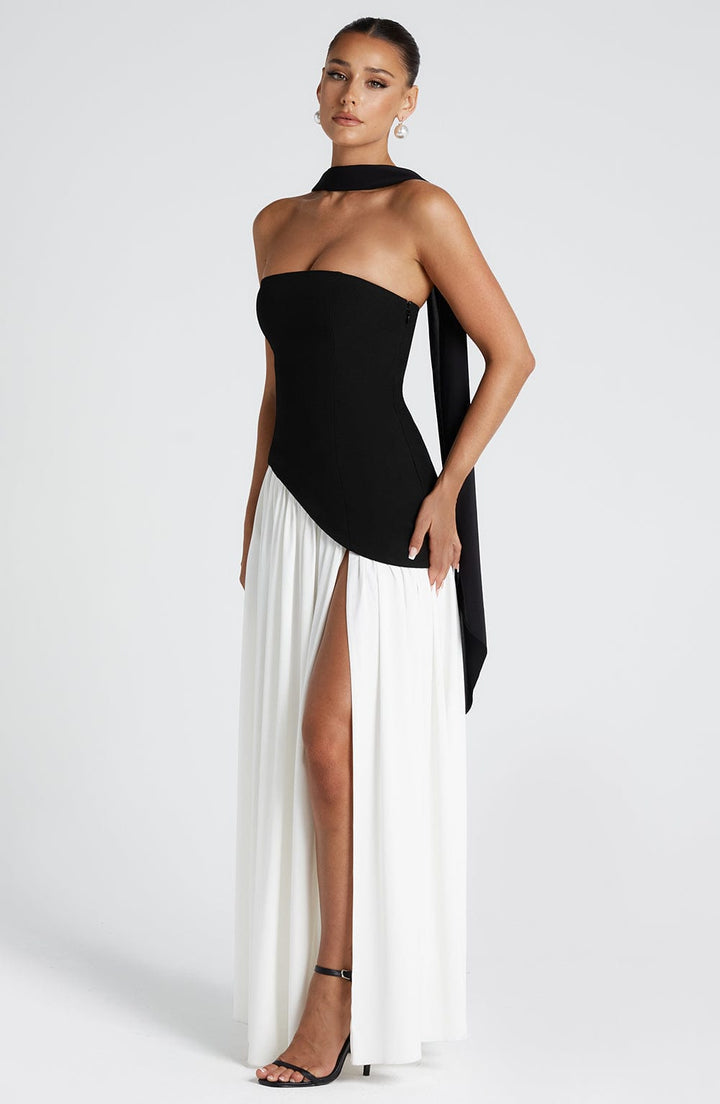 Amelia - Rose Maxi Dress